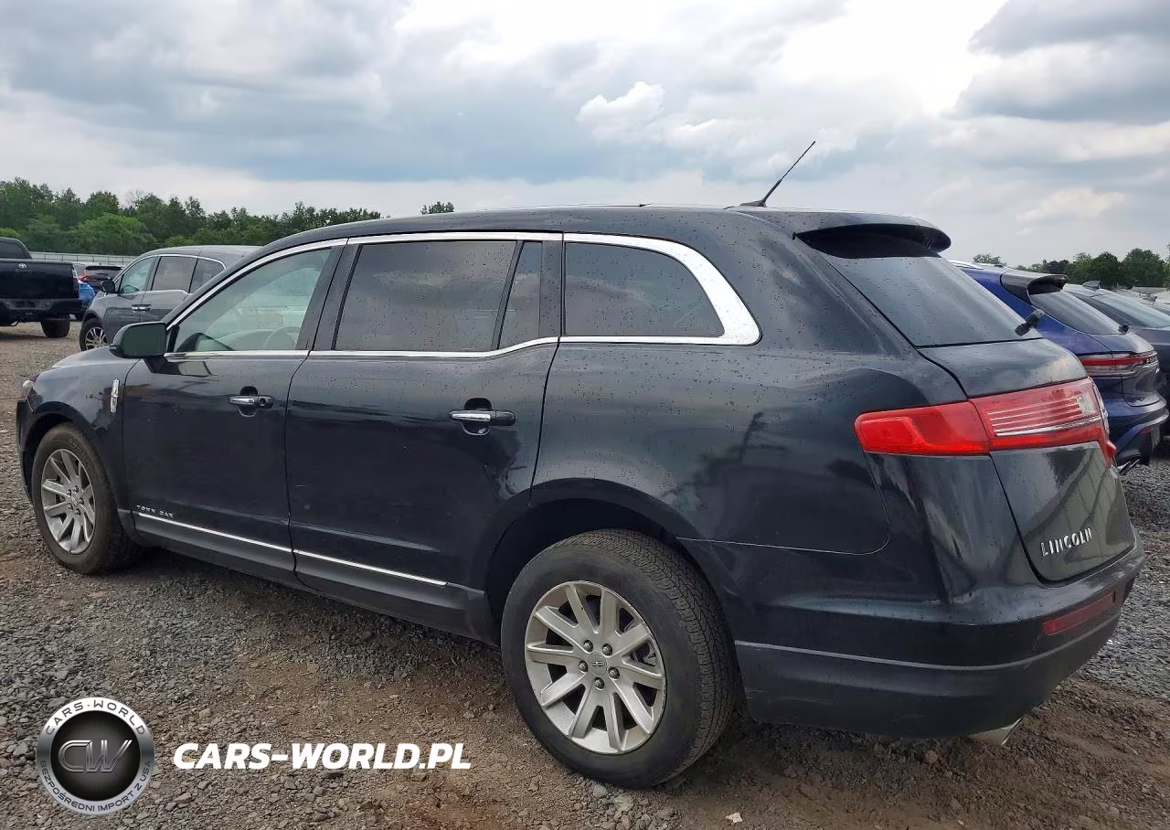 2019 Lincoln Mkt VIN:2LMHJ5NK7KBL04256 - 2