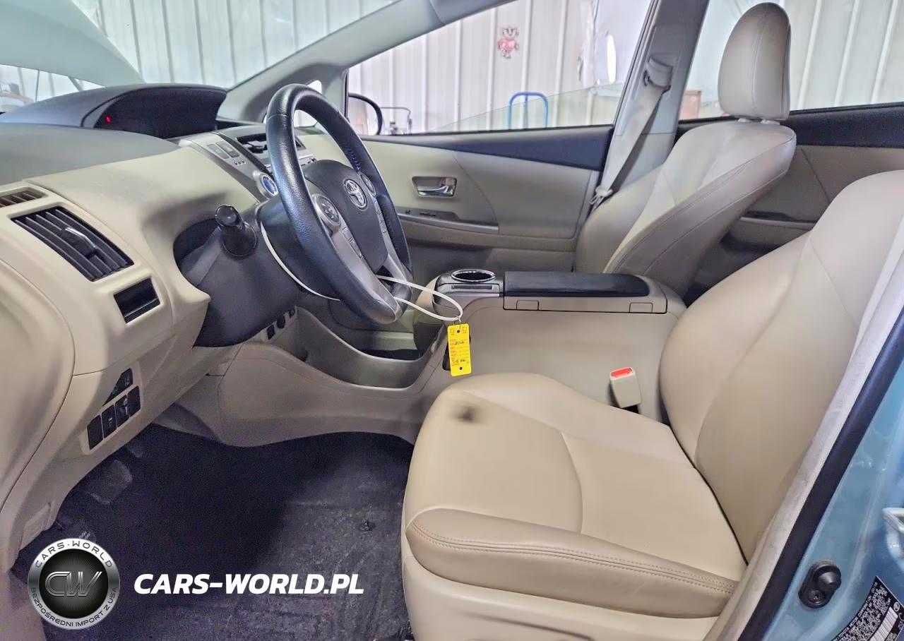 2016 Toyota Prius V Five VIN:JTDZN3EU3GJ050109 - 7