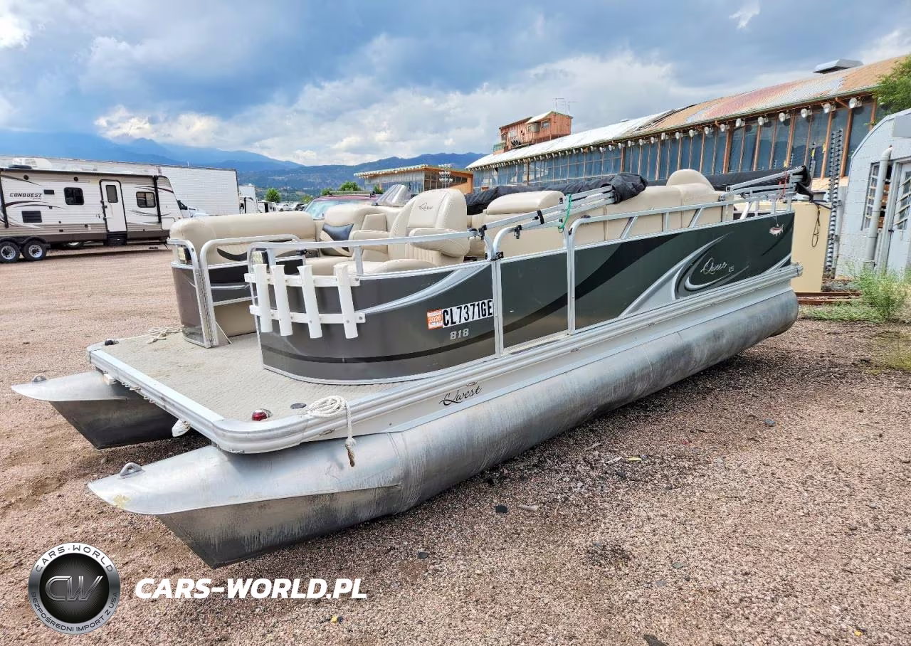 2012 Qwest Pontoons 818Ls Rls VIN:APX158501112 - 2