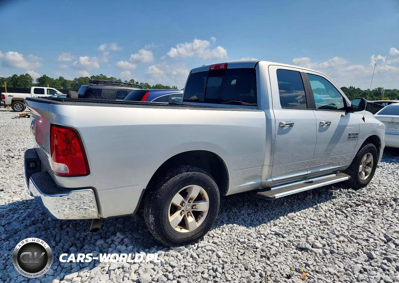 2018 Ram 1500 Slt VIN:1C6RR7GG1JS307070 - 3