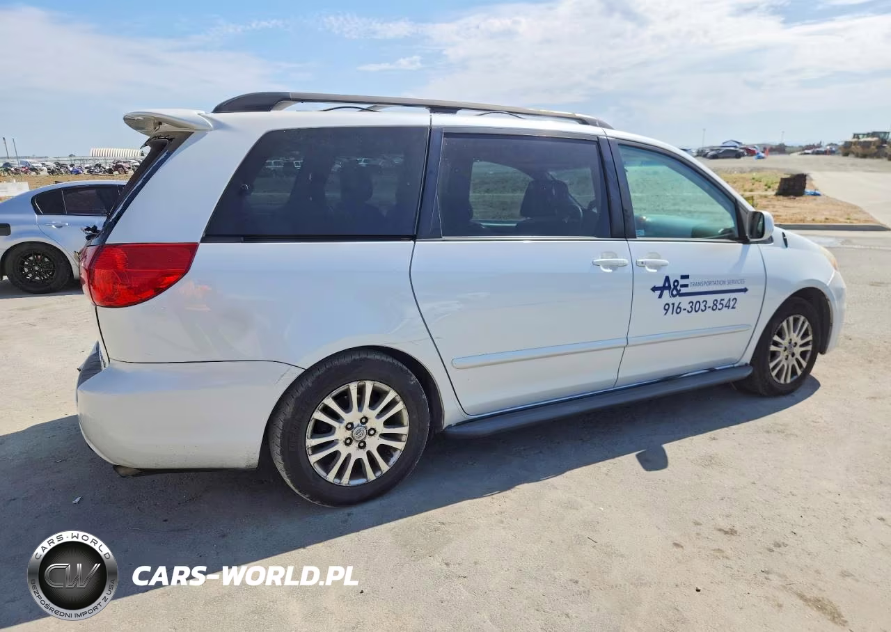 2009 Toyota Sienna Xle VIN:5TDZK22CX9S279052 - 3