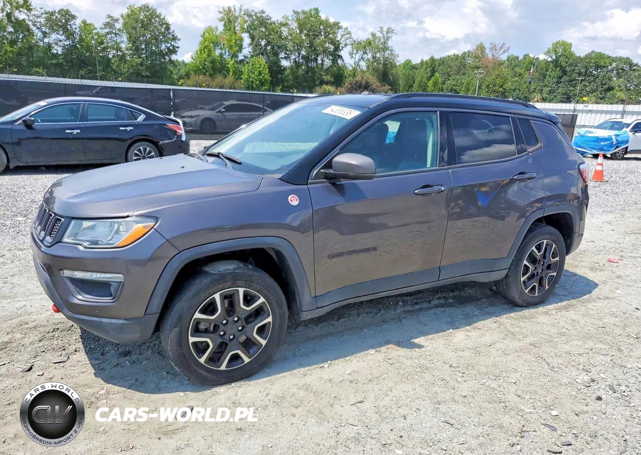 2020 Jeep Compass Trailhawk – zdjęcie 1 z 13