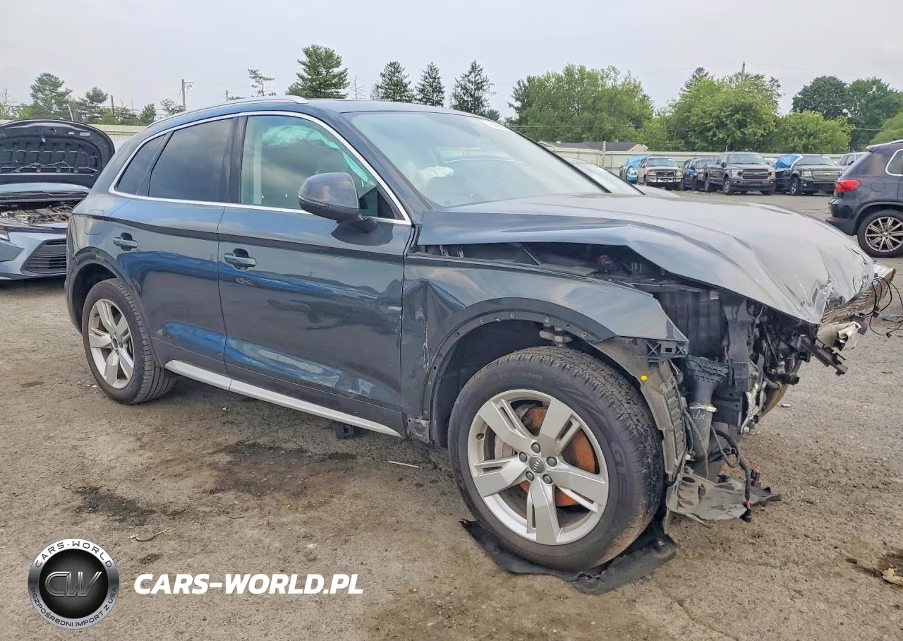 2018 Audi Q5 Premium Plus VIN:WA1BNAFY2J2010705 - 4