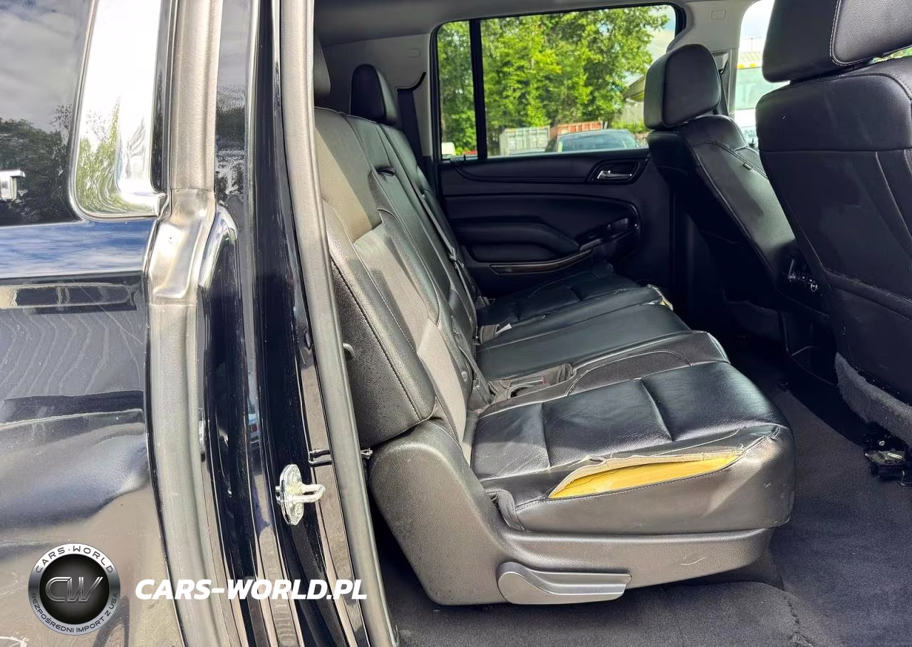 2019 Chevrolet Suburban K1500 Lt VIN:1GNSKHKC8KR164224 - 10