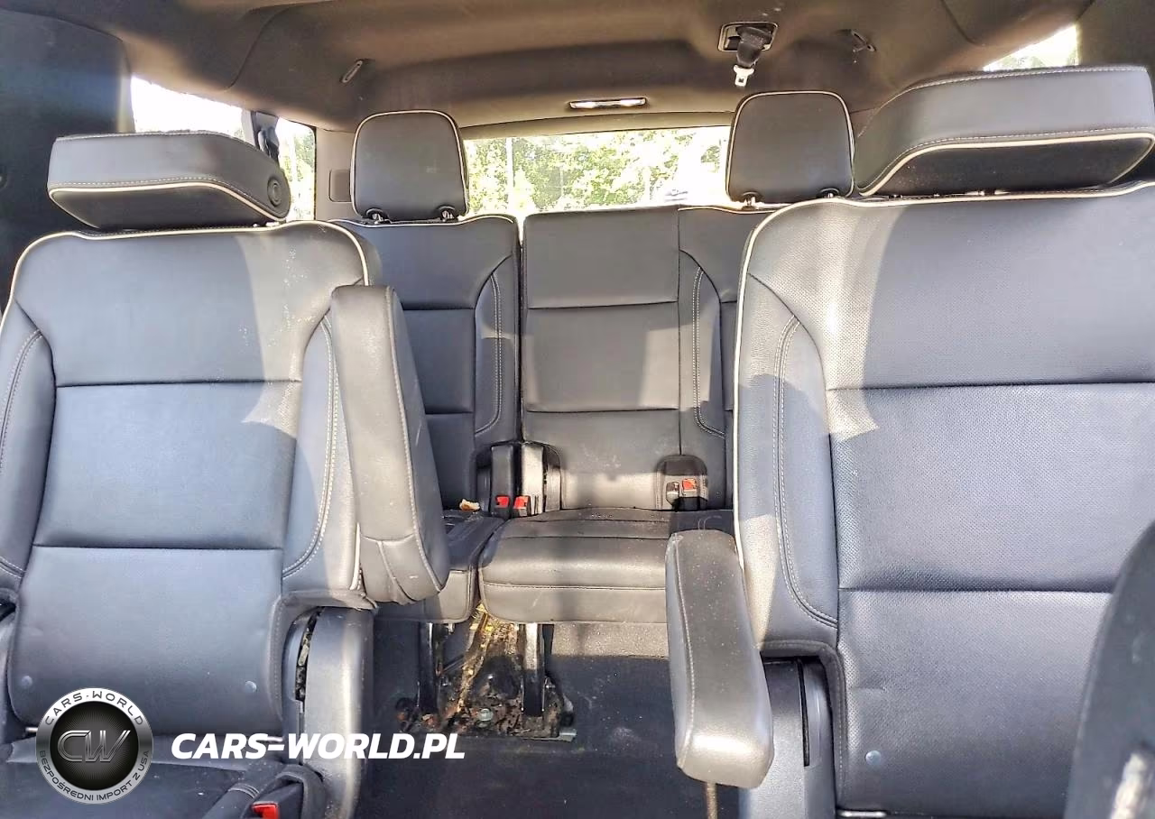 2022 Chevrolet Suburban C1500 Premier VIN:1GNSCFKD4NR117562 - 10