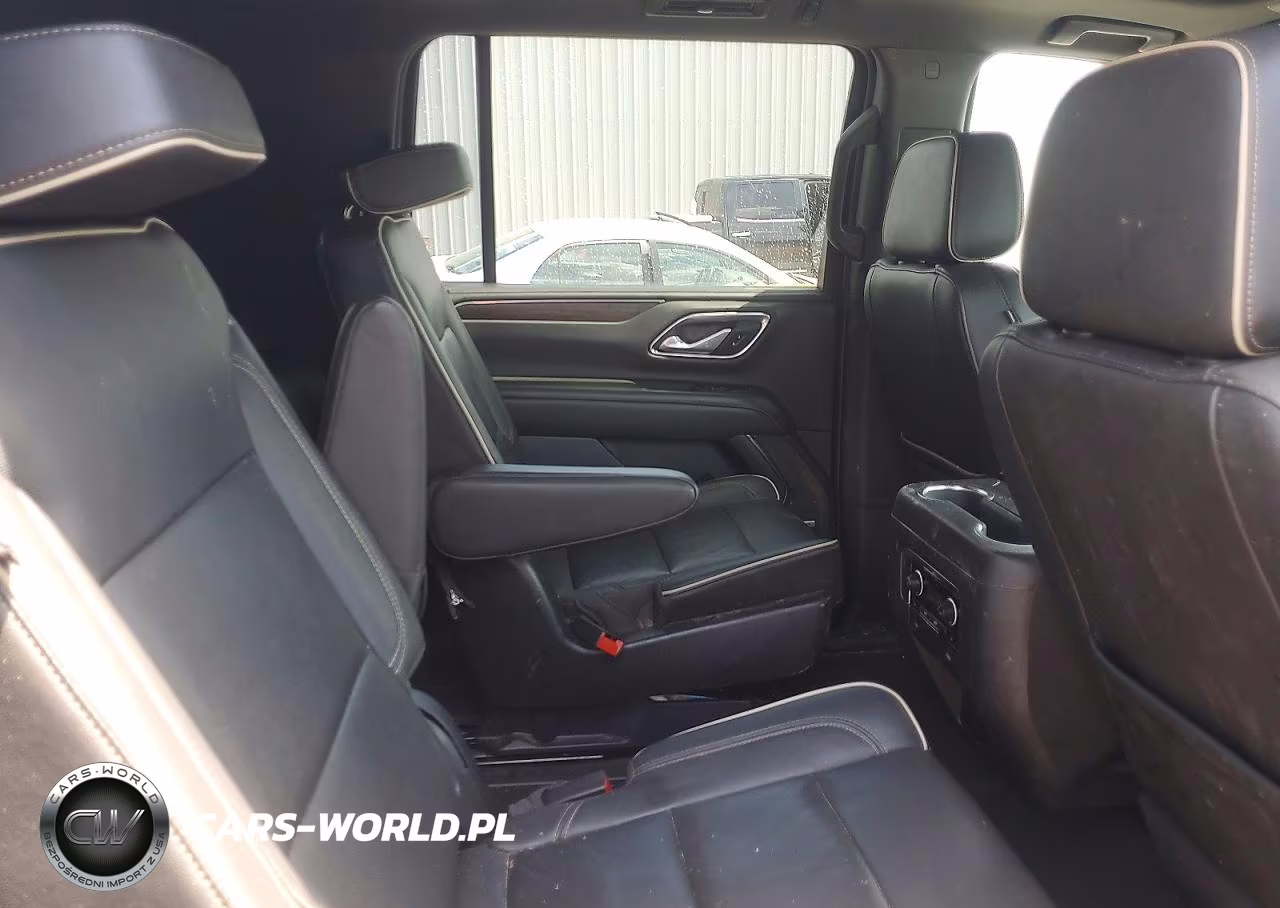2022 Chevrolet Suburban C1500 Premier VIN:1GNSCFKD4NR117562 - 11