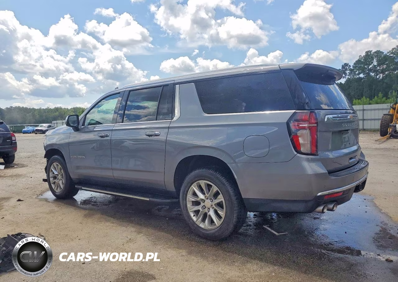 2022 Chevrolet Suburban C1500 Premier VIN:1GNSCFKD4NR117562 - 2