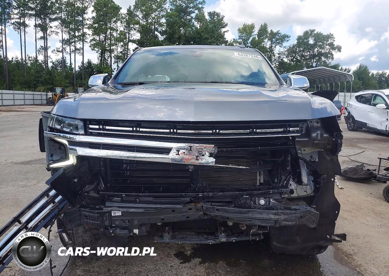 2022 Chevrolet Suburban C1500 Premier VIN:1GNSCFKD4NR117562 - 5