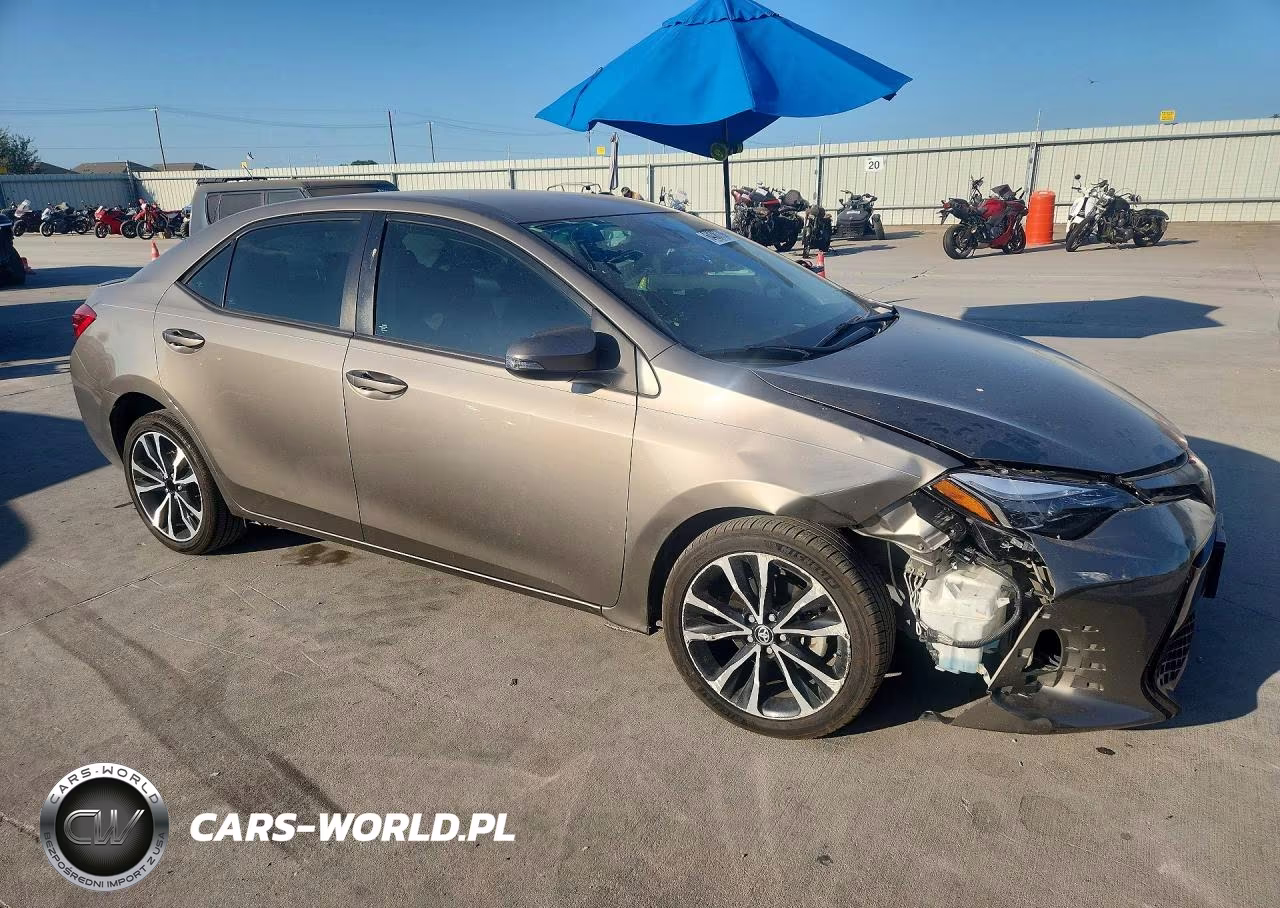 2018 Toyota Corolla Se VIN:5YFBURHE9JP742292 - 4