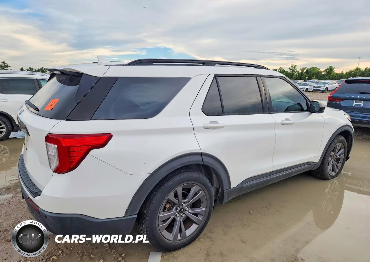 2022 Ford Explorer Xlt VIN:1FMSK7DH7NGA75462 - 3