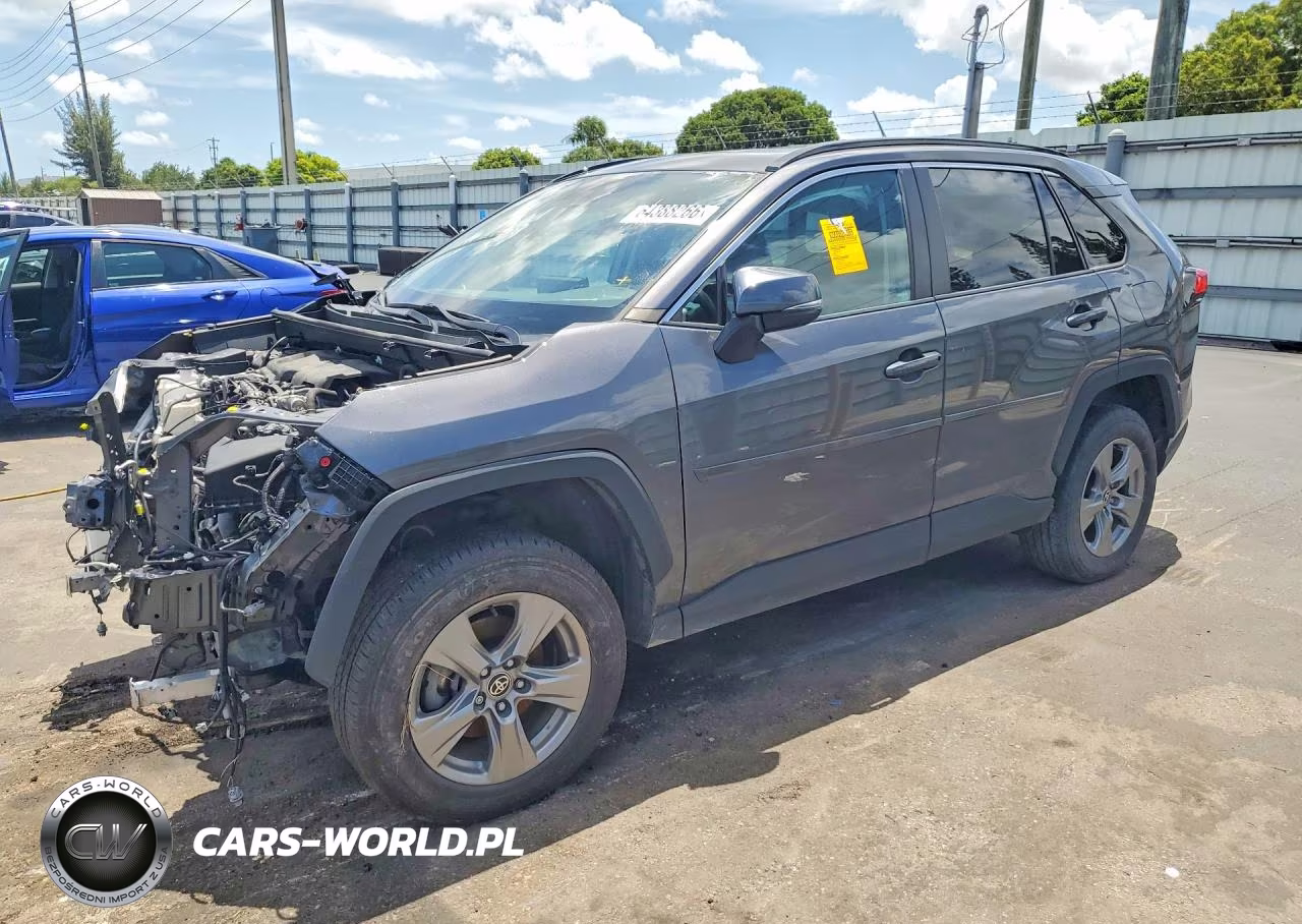 2022 Toyota Rav4 Xle – zdjęcie 1 z 13