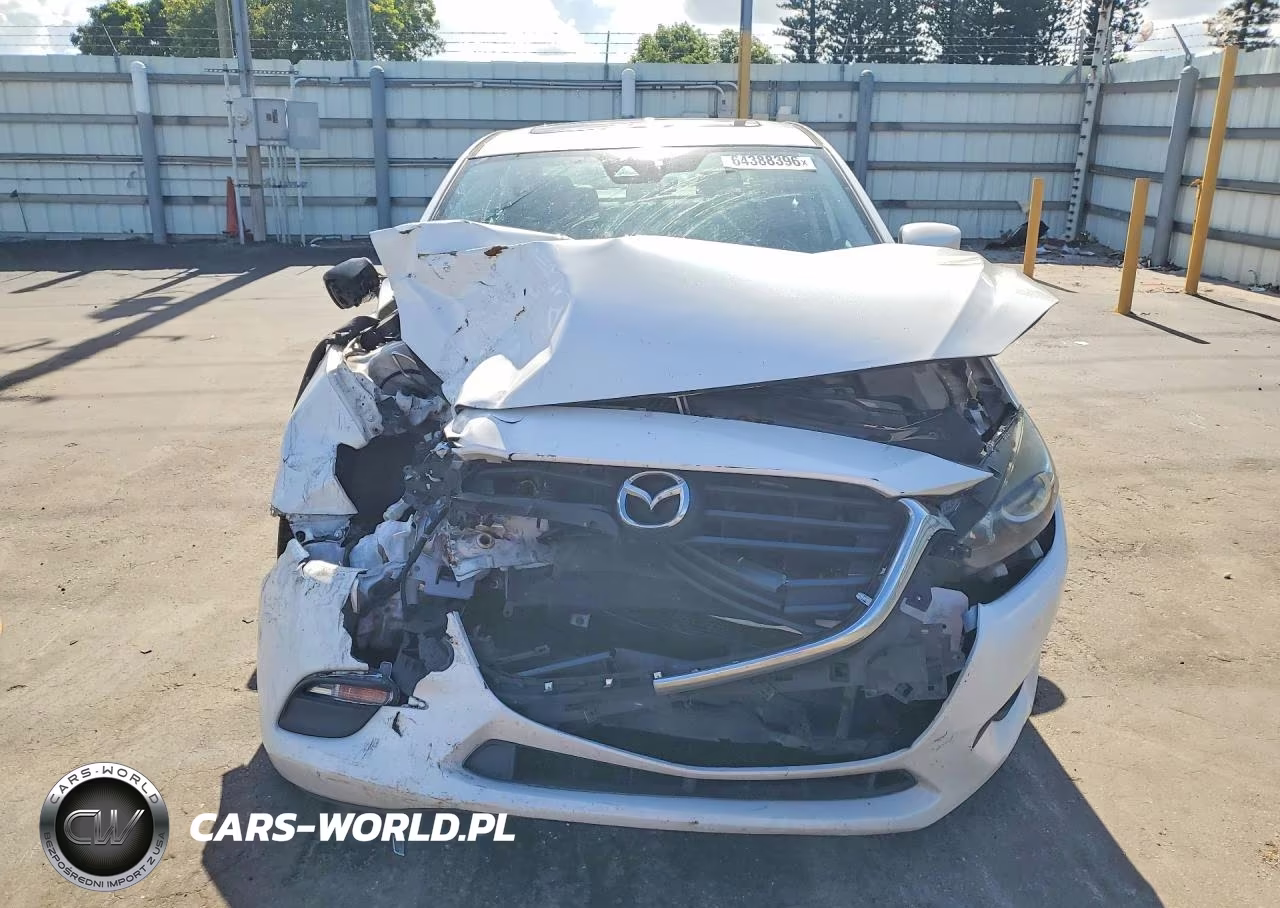 2018 Mazda 3 Touring VIN:3MZBN1V38JM174137 - 5