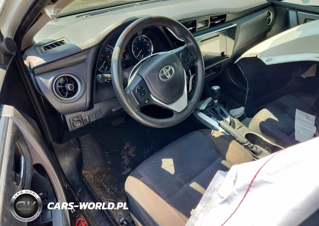 2018 Toyota Corolla Le VIN:5YFBURHE1JP781846 - 8