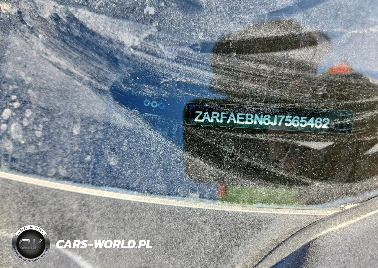 2018 Alfa Romeo Giulia VIN:ZARFAEBN6J7565462 - 12