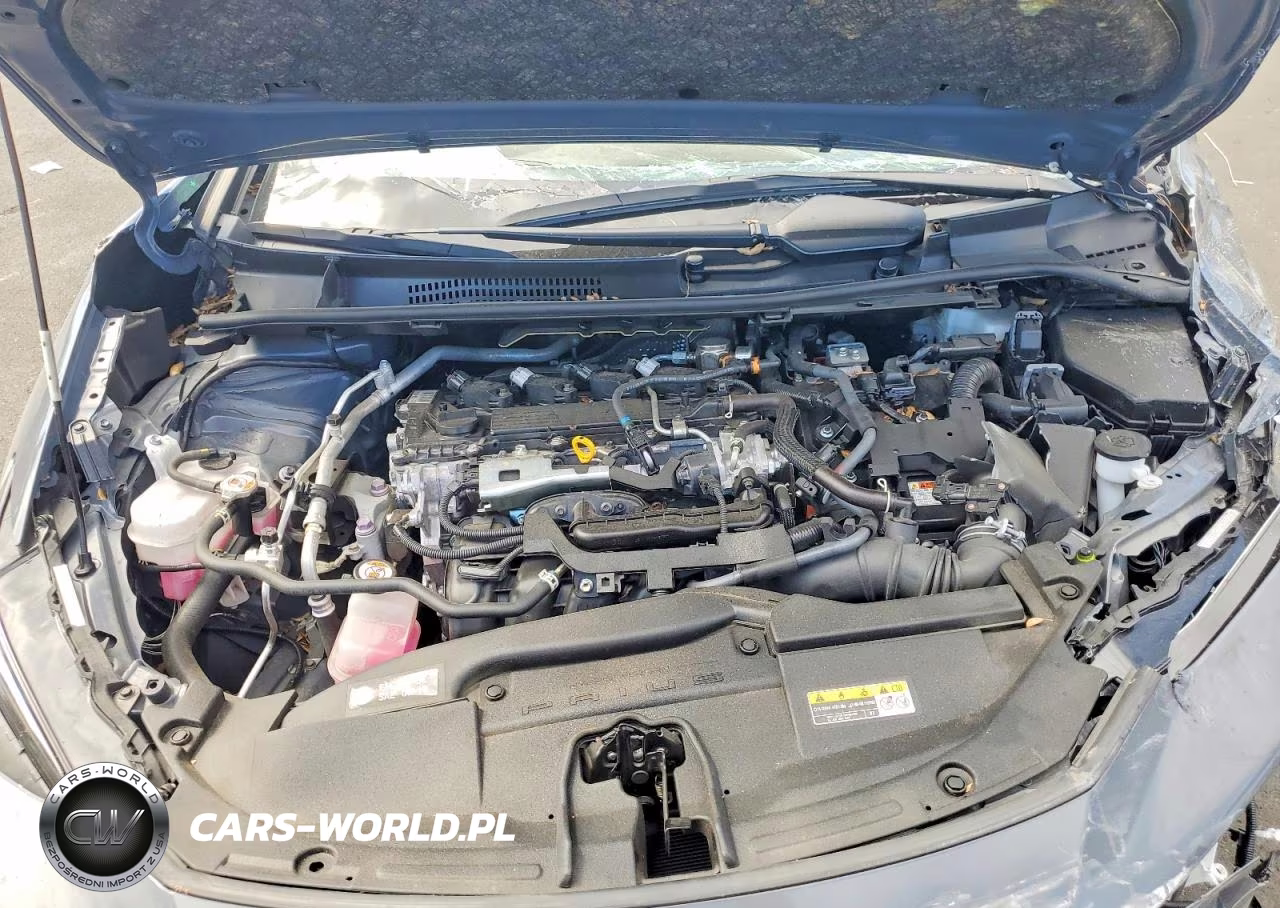 2024 Toyota Prius Le VIN:JTDACAAUXR3025714 - 11