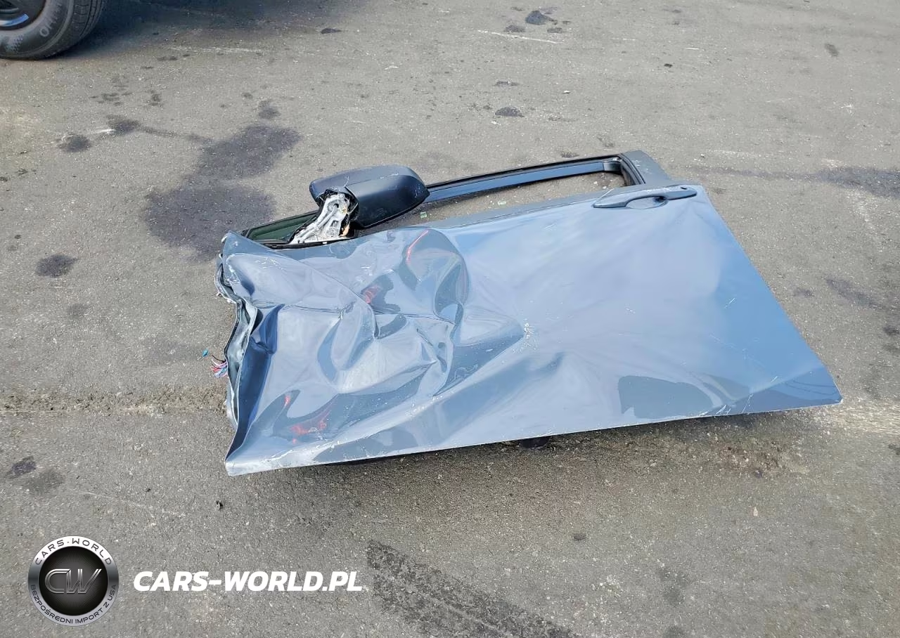 2024 Toyota Prius Le VIN:JTDACAAUXR3025714 - 12