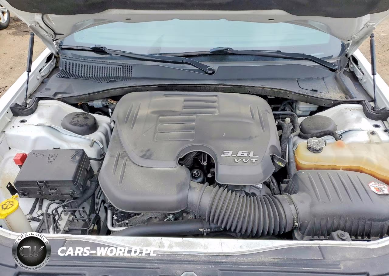 2014 Chrysler 300 S VIN:2C3CCABG8EH355512 - 11