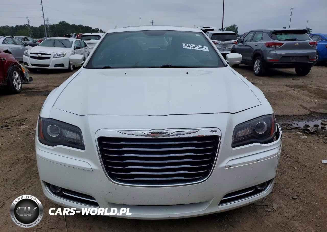 2014 Chrysler 300 S VIN:2C3CCABG8EH355512 - 5