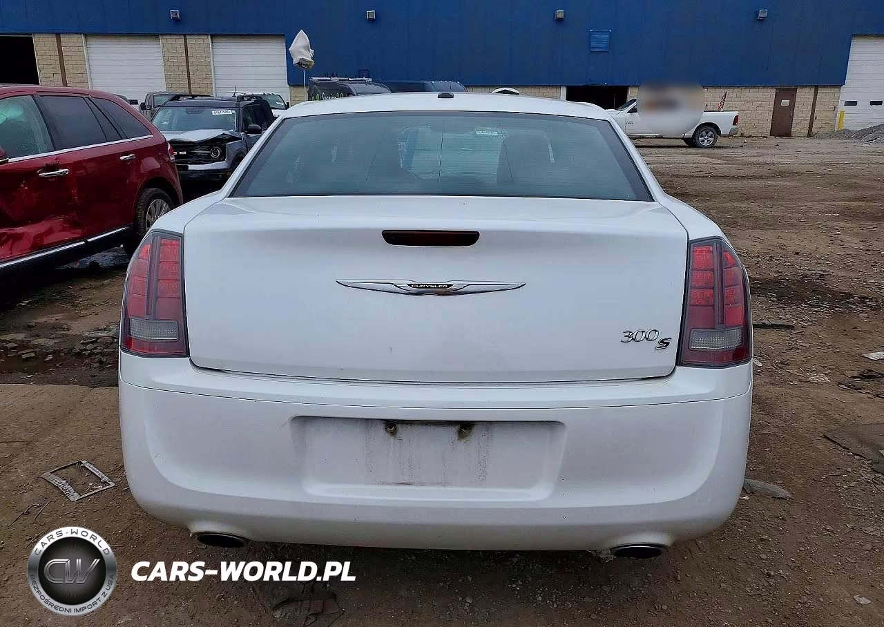 2014 Chrysler 300 S VIN:2C3CCABG8EH355512 - 6