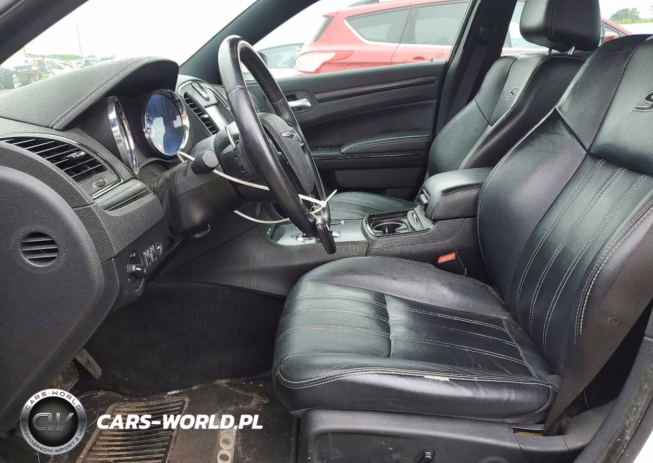 2014 Chrysler 300 S VIN:2C3CCABG8EH355512 - 7