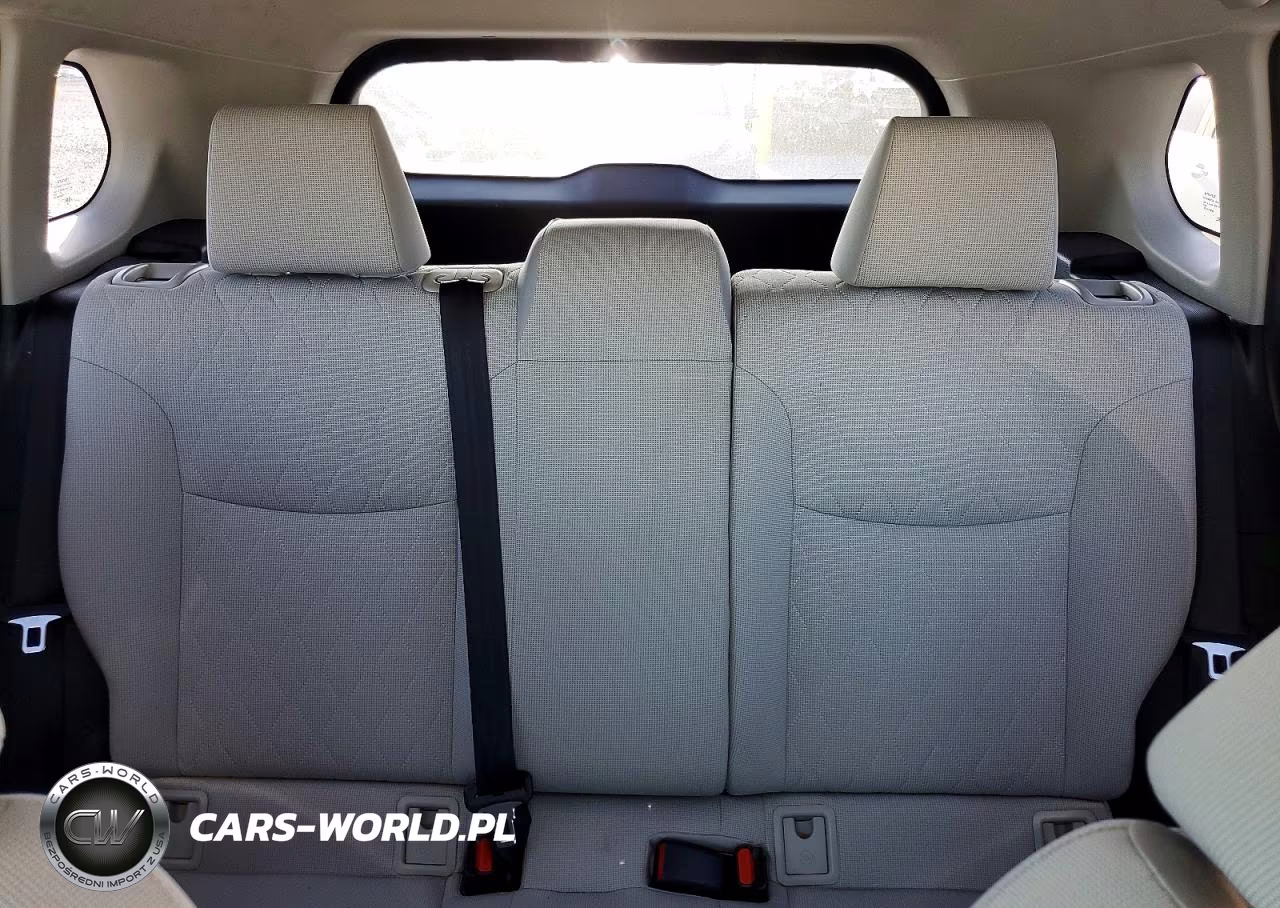 2022 Toyota Corolla Cross L VIN:7MUAAAAG9NV009597 - 10