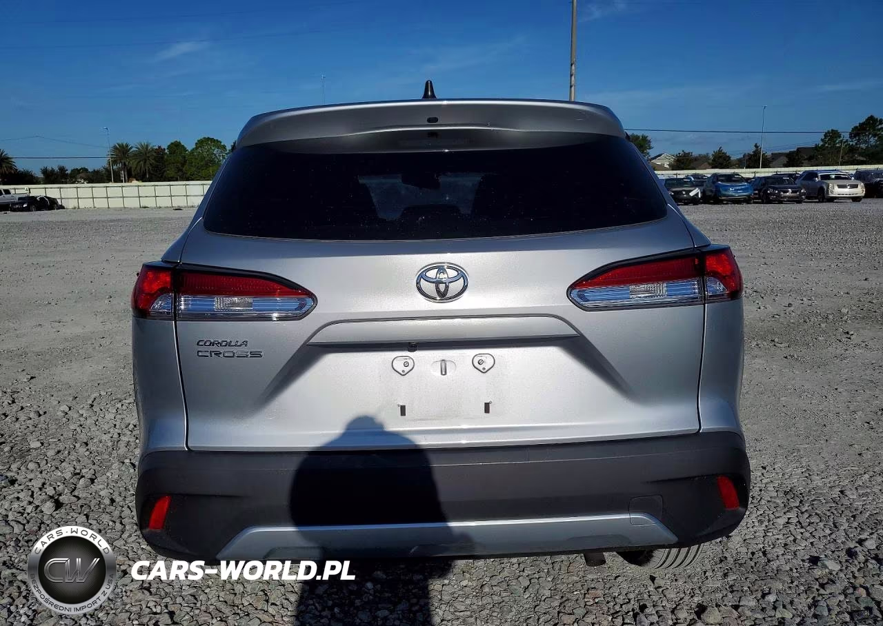 2022 Toyota Corolla Cross L VIN:7MUAAAAG9NV009597 - 6