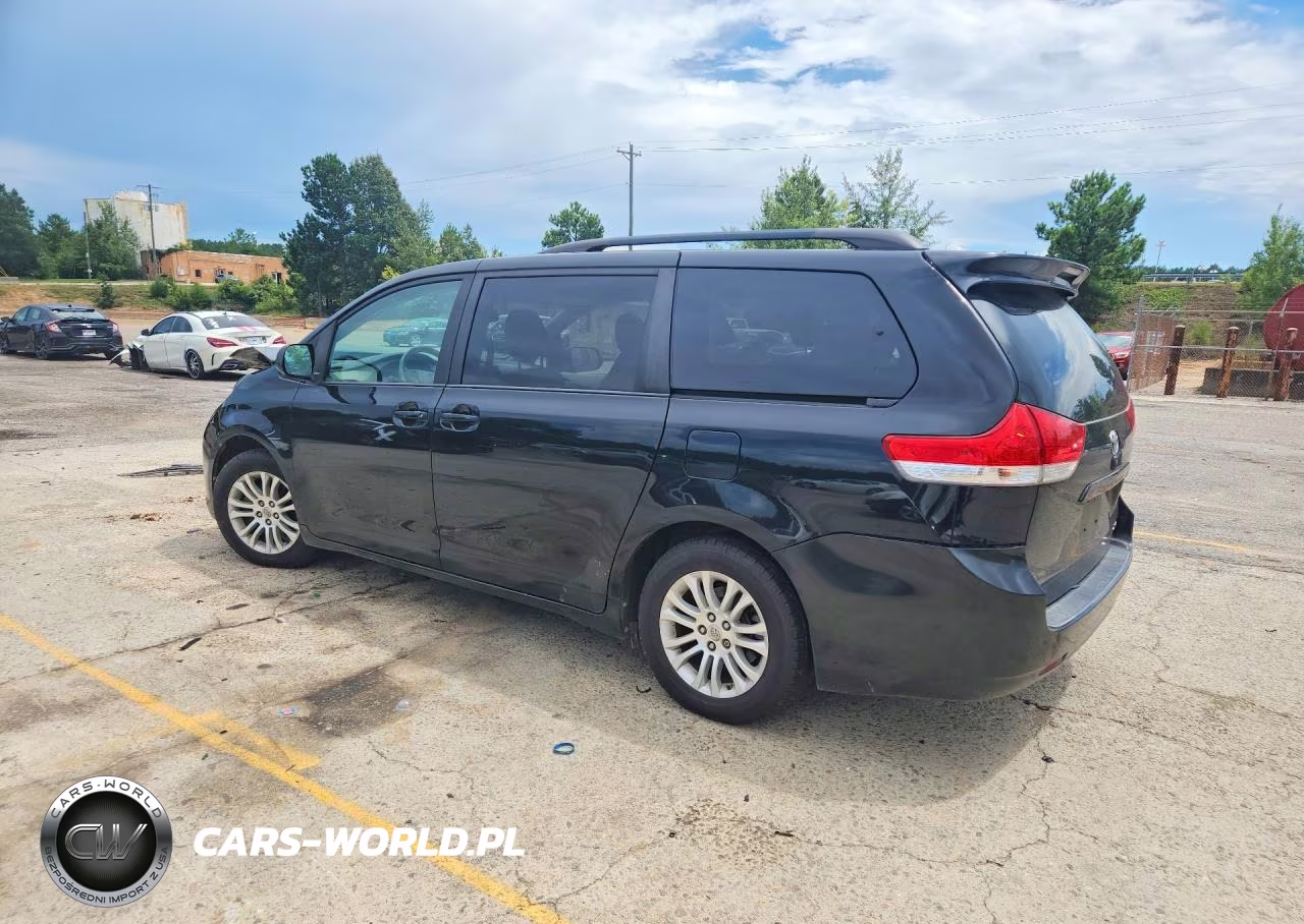 2014 Toyota Sienna Xle 8-Passenger VIN:5TDYK3DC2ES432595 - 2