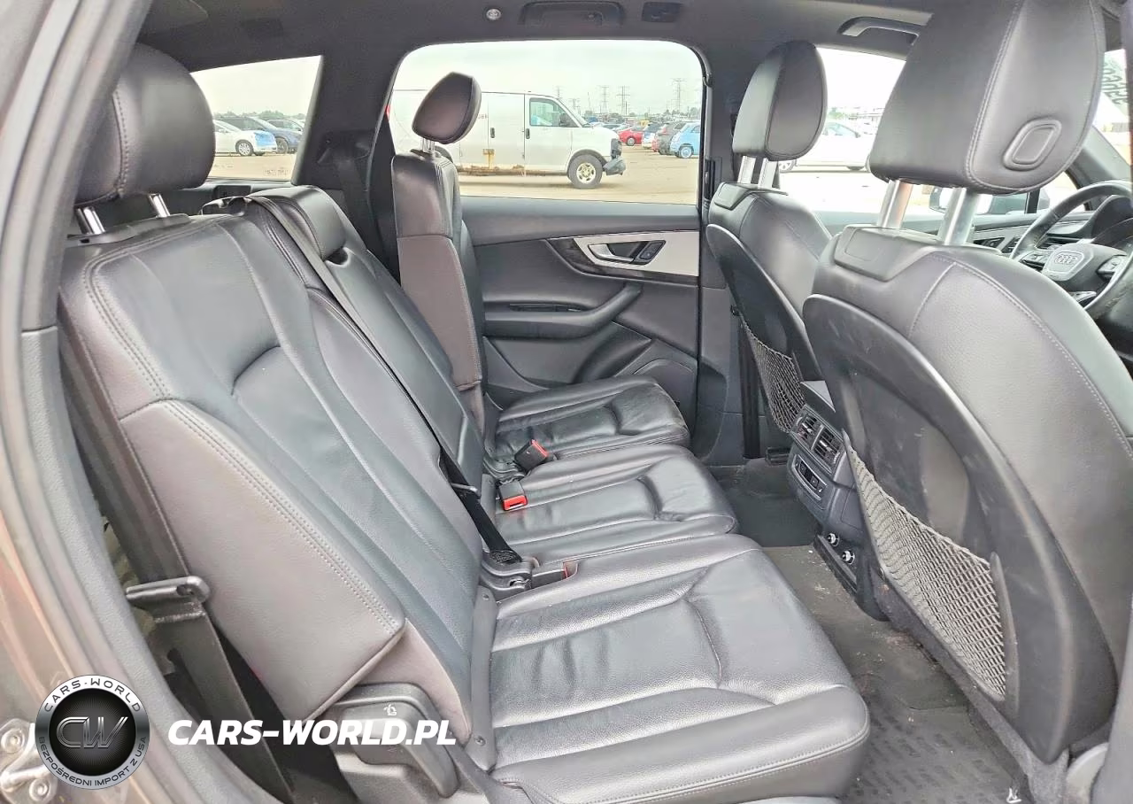 2018 Audi Q7 Premium Plus VIN:WA1LHAF76JD046324 - 12