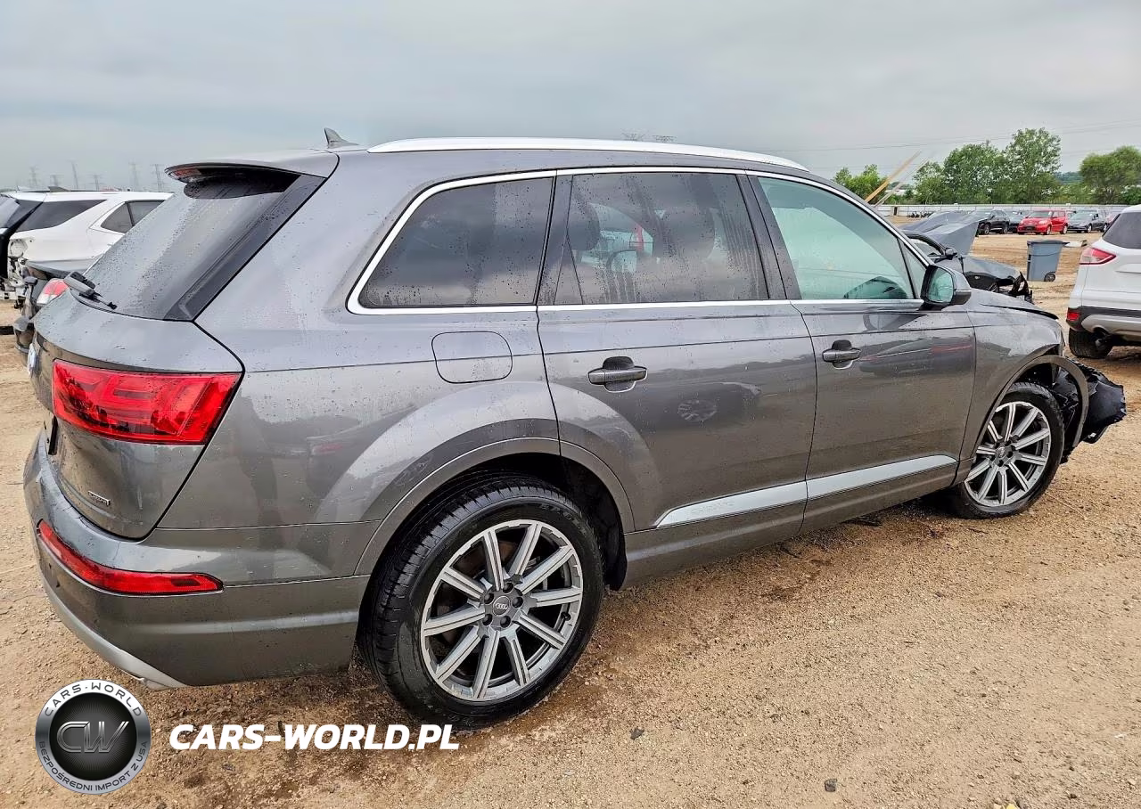 2018 Audi Q7 Premium Plus VIN:WA1LHAF76JD046324 - 3