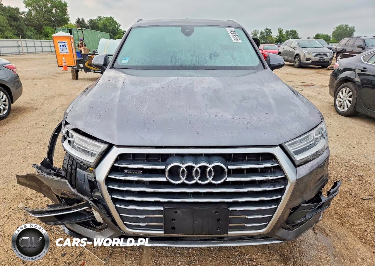 2018 Audi Q7 Premium Plus VIN:WA1LHAF76JD046324 - 5