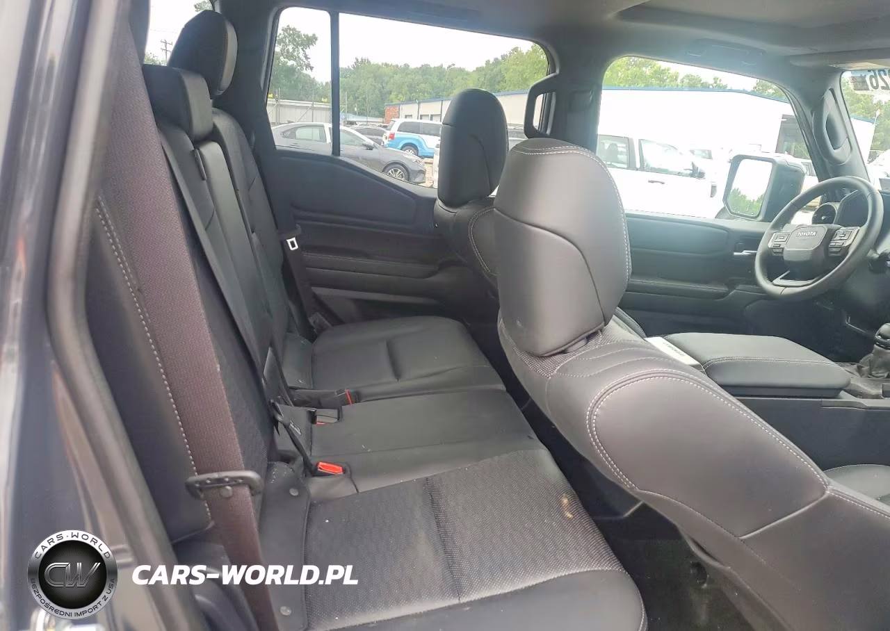 2025 Toyota Land Cruiser Base VIN:JTEABFAJ8S5012228 - 10