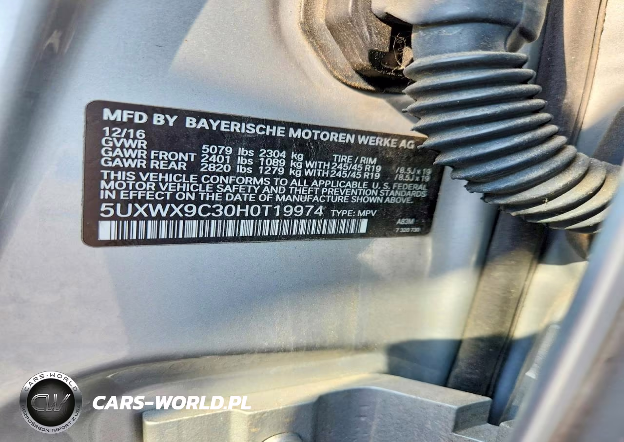2017 BMW X3 xDrive28I VIN:5UXWX9C30H0T19974 - 14