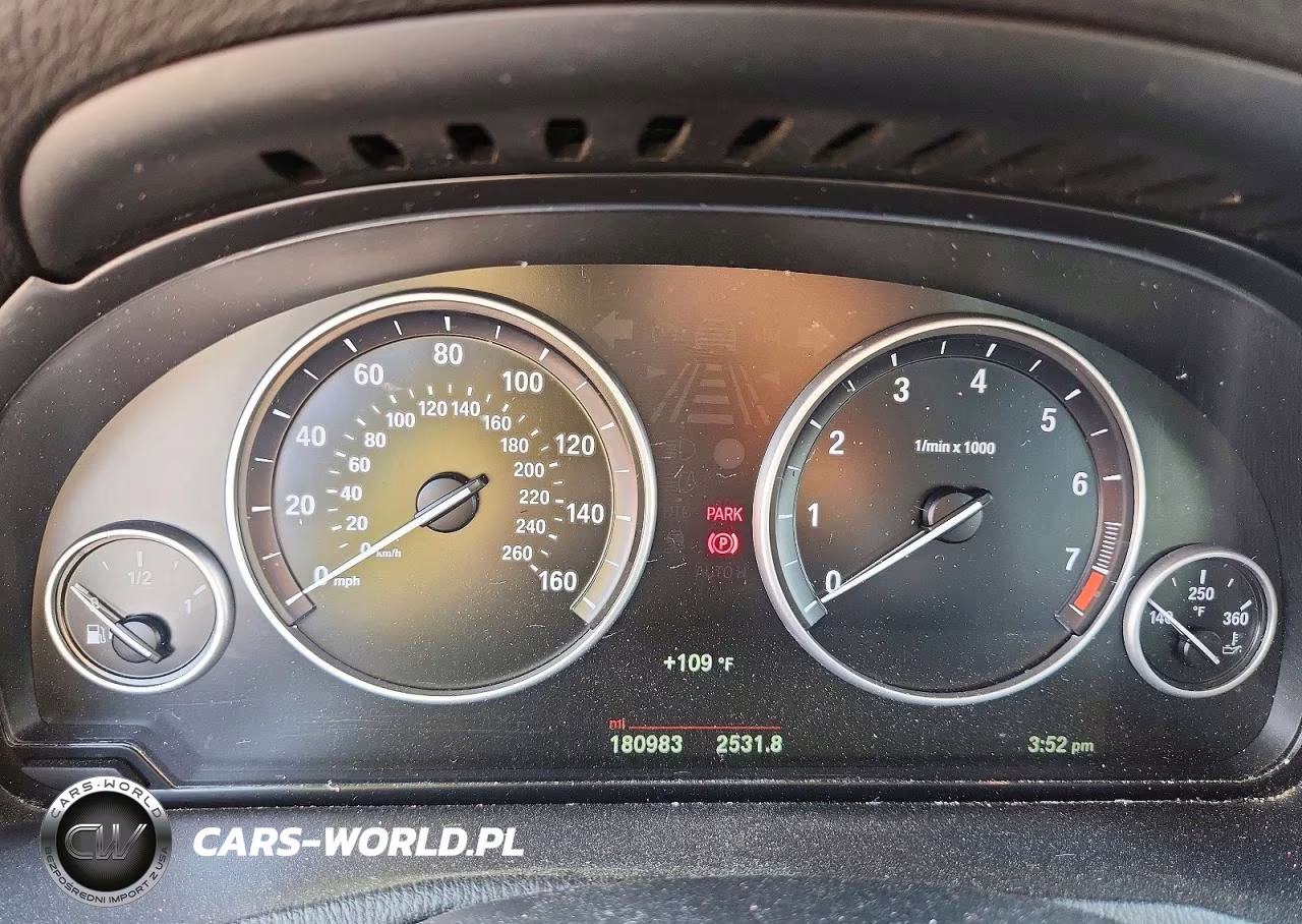 2017 BMW X3 xDrive28I VIN:5UXWX9C30H0T19974 - 9