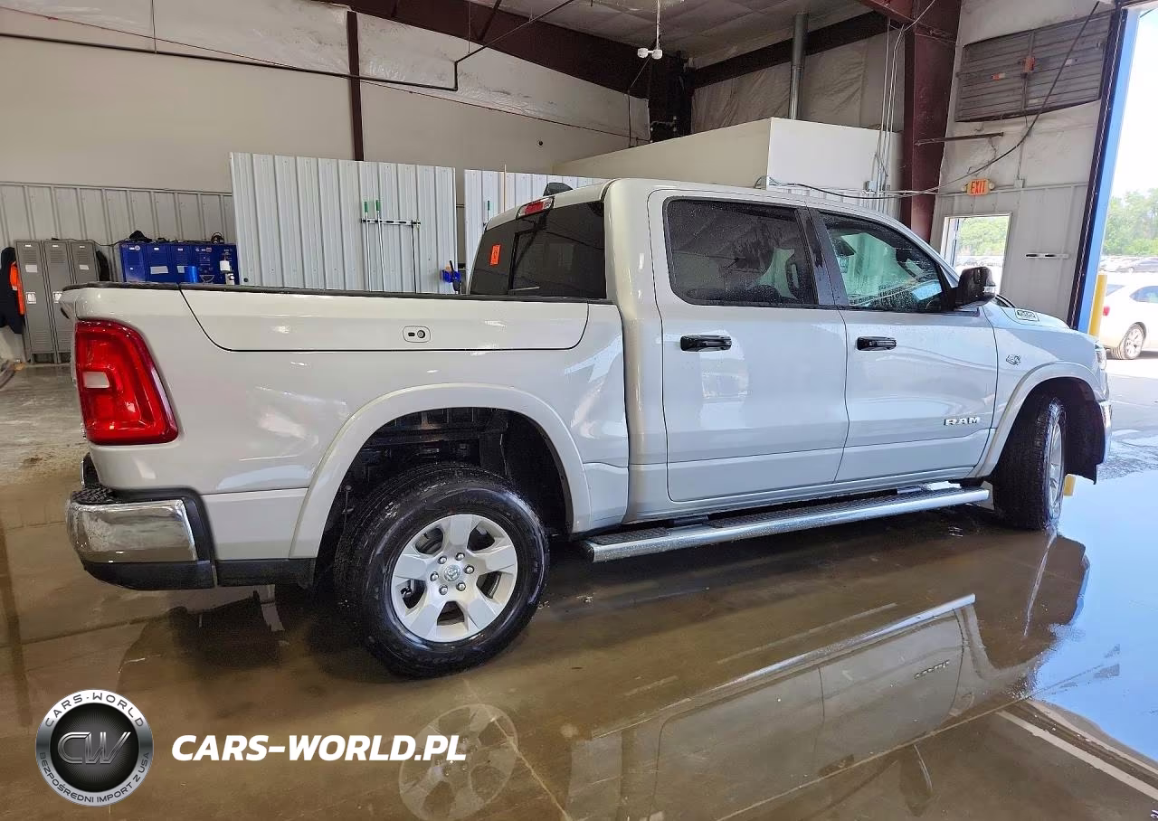 2026 Ram 1500 Big Horn-Lone Star VIN:1C6SRFFT7TN382643 - 3