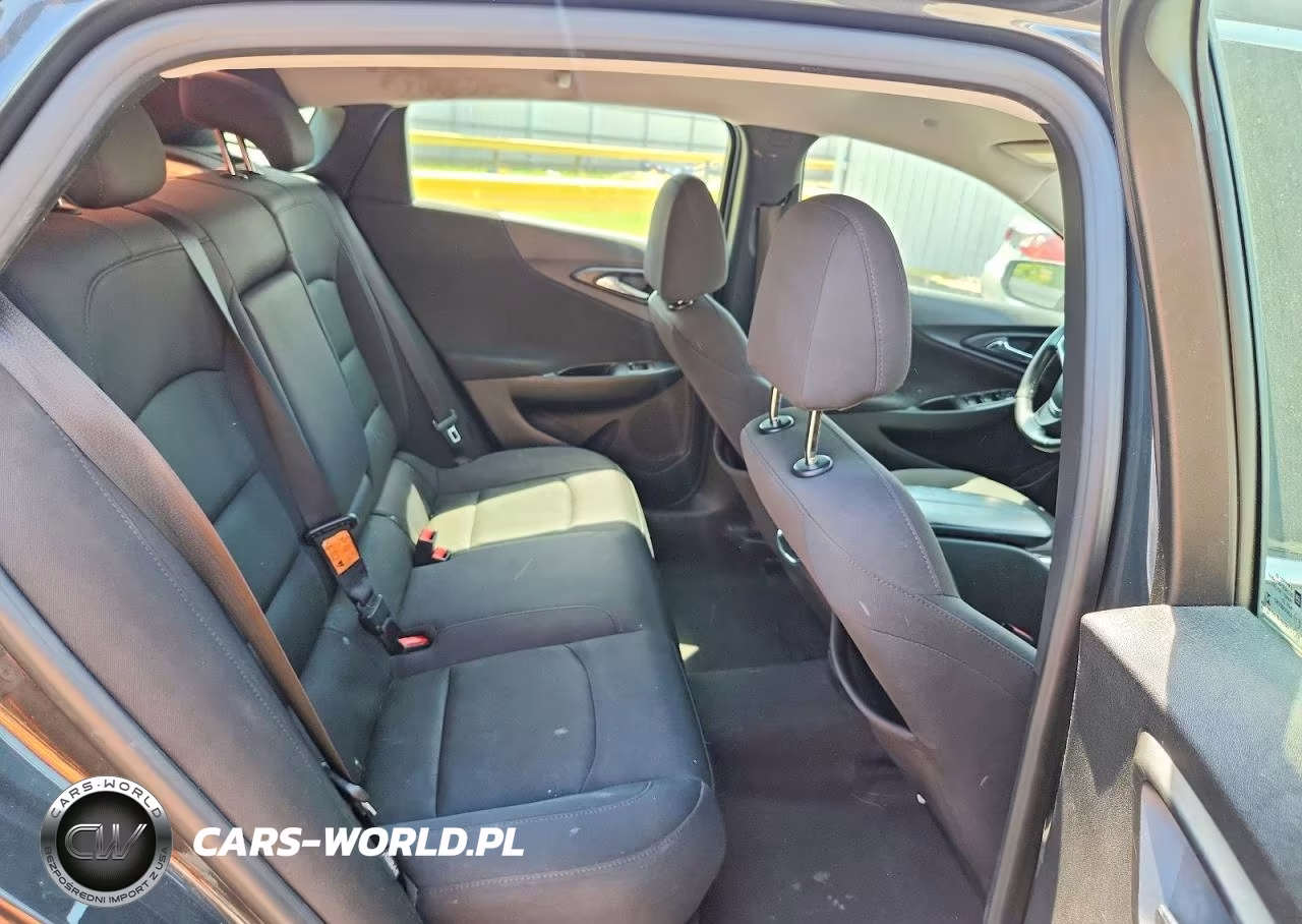 2017 Chevrolet Malibu Lt VIN:1G1ZE5ST4HF171302 - 10