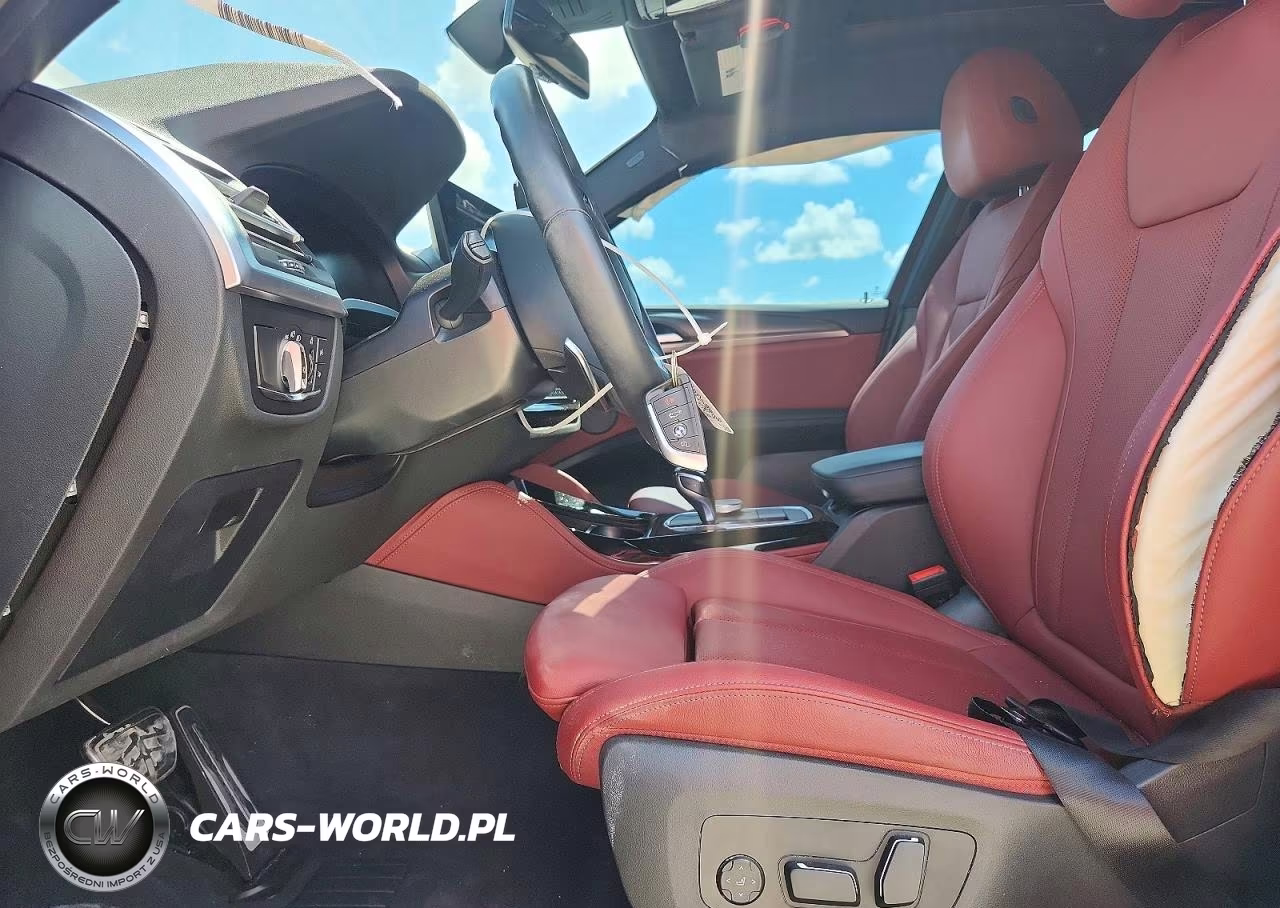 2025 BMW X4 xDrive30I VIN:5UX33DT05S9X68898 - 7