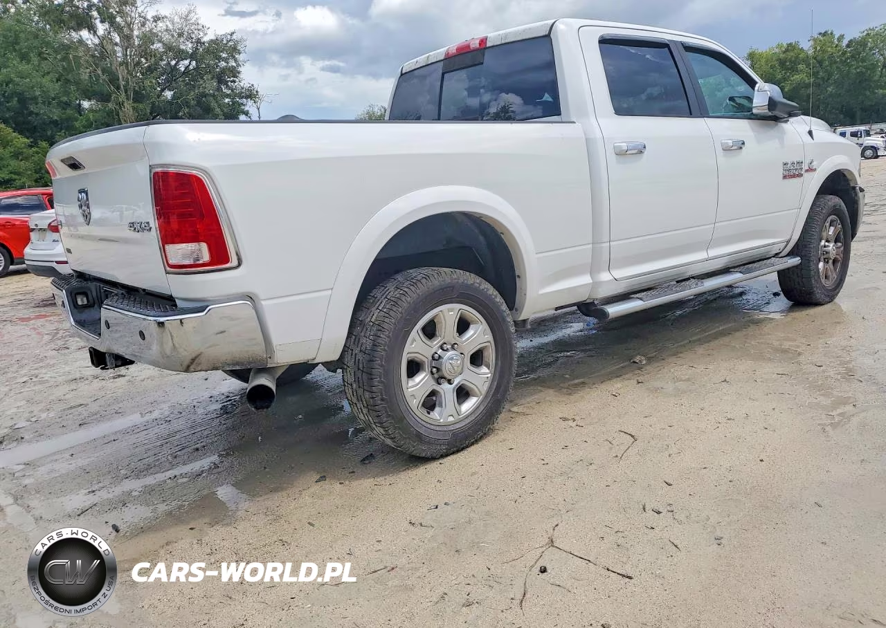 2015 Ram 2500 Laramie VIN:3C6UR5FL7FG646721 - 3