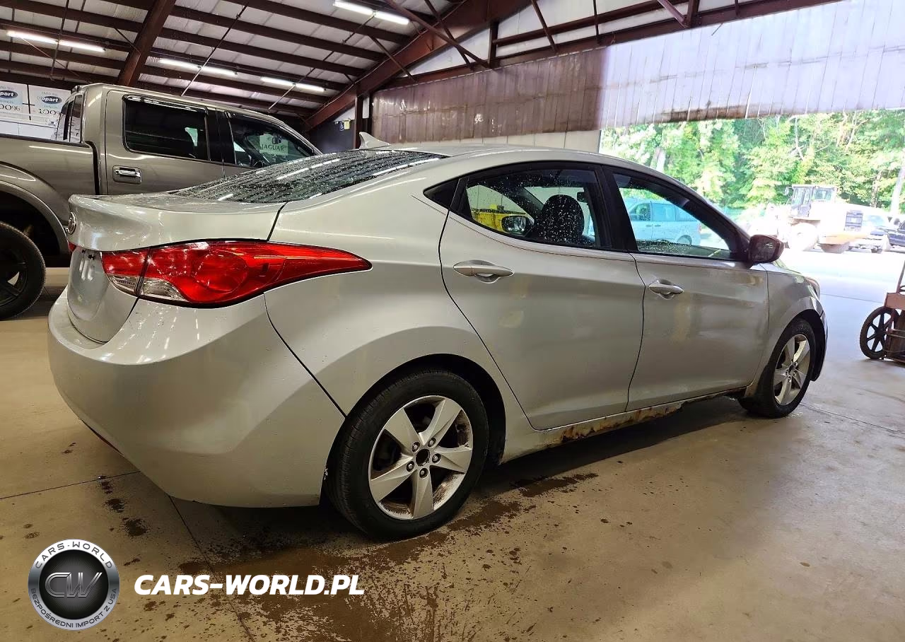 2013 Hyundai Elantra Gls VIN:5NPDH4AE0DH173831 - 3