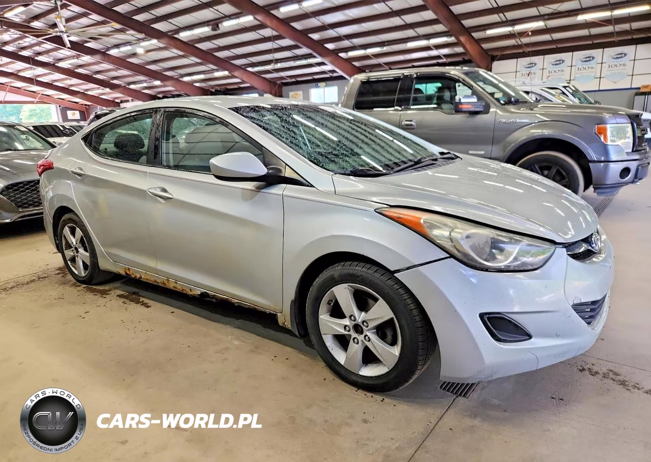 2013 Hyundai Elantra Gls VIN:5NPDH4AE0DH173831 - 4
