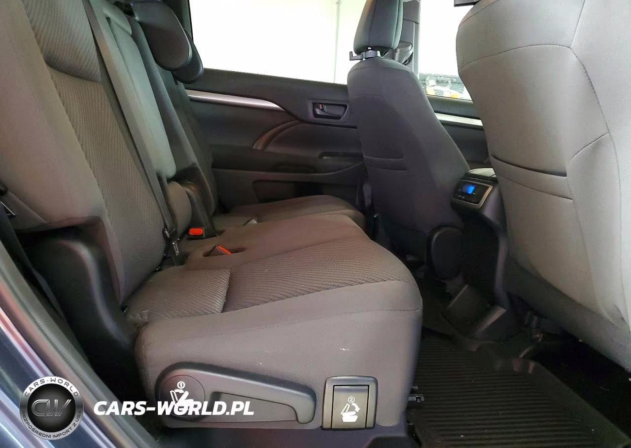 2019 Toyota Highlander Le VIN:5TDZARFH0KS054582 - 11