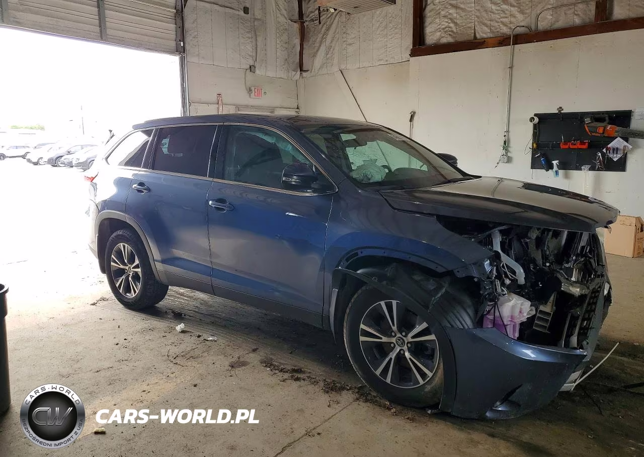 2019 Toyota Highlander Le VIN:5TDZARFH0KS054582 - 4