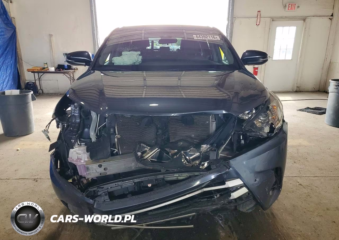 2019 Toyota Highlander Le VIN:5TDZARFH0KS054582 - 5