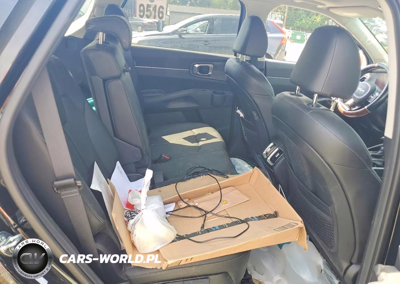 2024 Kia Sorento S VIN:5XYRLDJCXRG264400 - 11