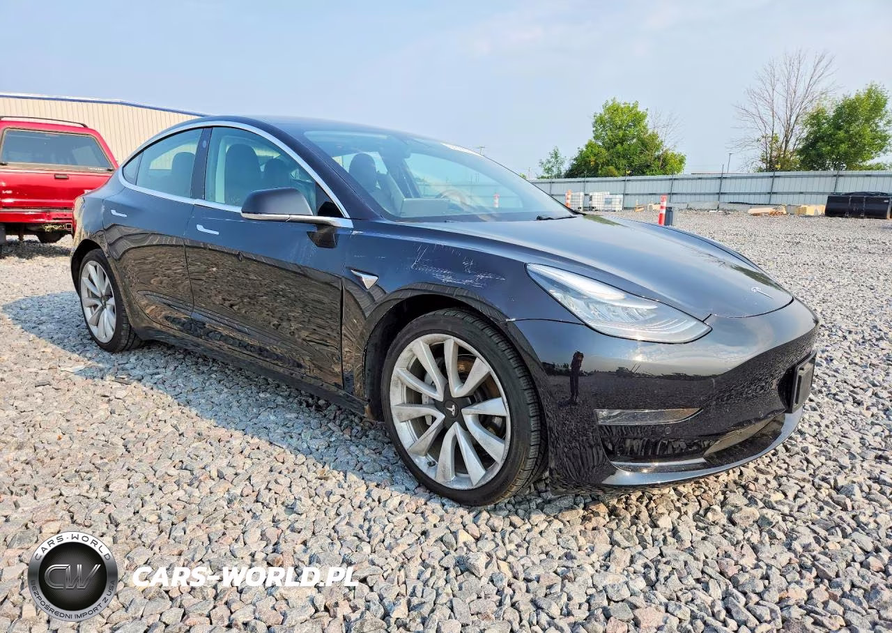 2018 Tesla Model 3 VIN:5YJ3E1EB6JF071804 - 4
