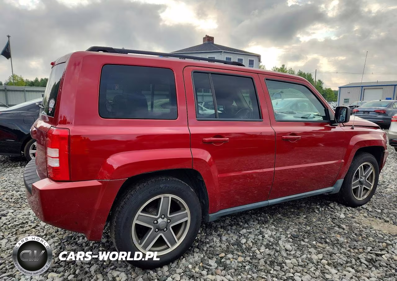 2010 Jeep Patriot Sport VIN:1J4NF2GB2AD505825 - 3
