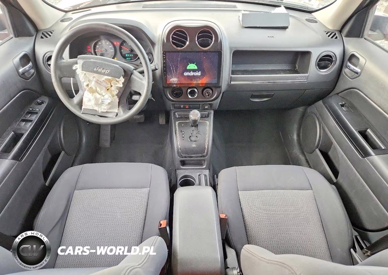 2010 Jeep Patriot Sport VIN:1J4NF2GB2AD505825 - 8