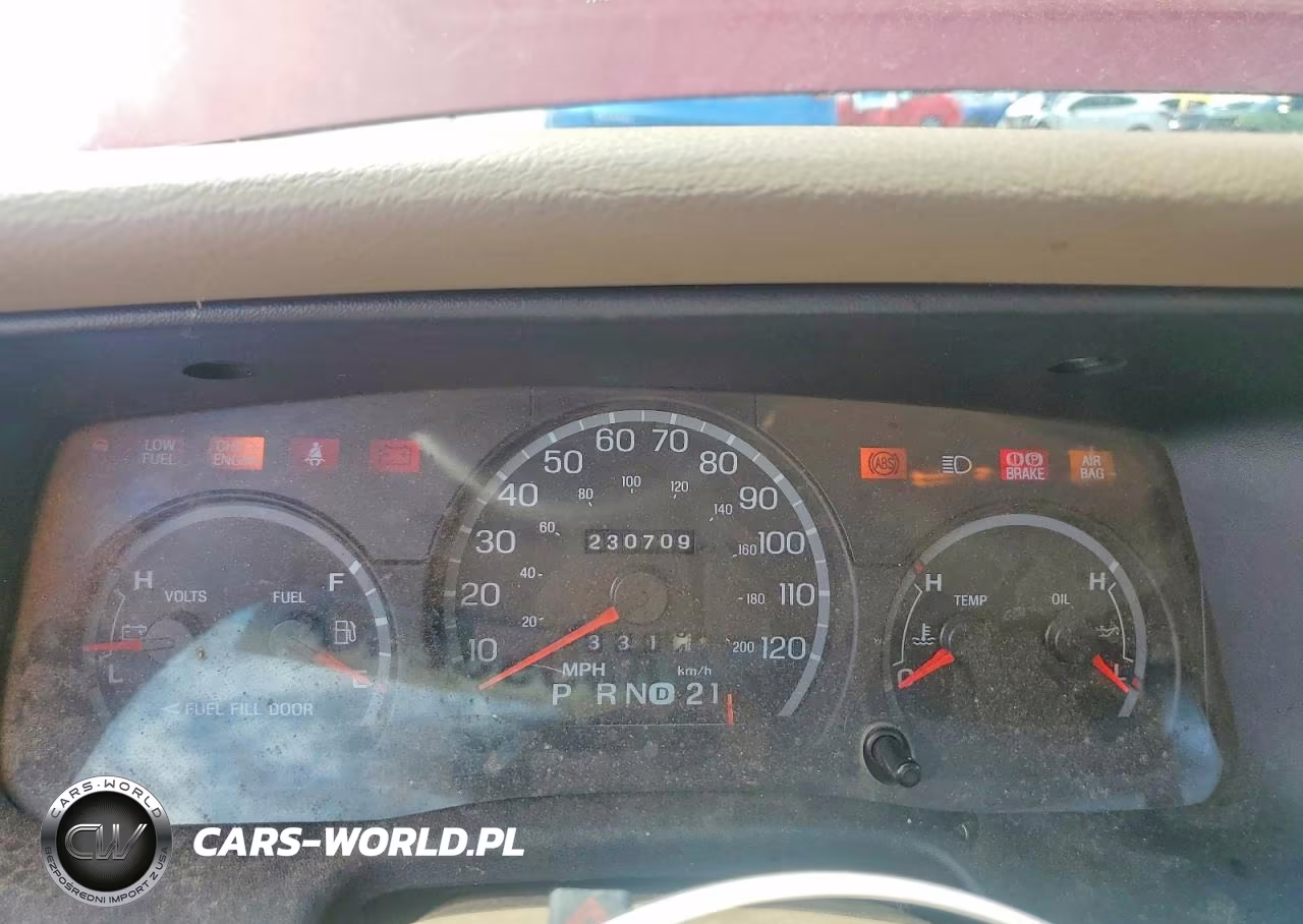 2005 Ford Crown Victoria Lx VIN:2FAFP74W95X135974 - 9