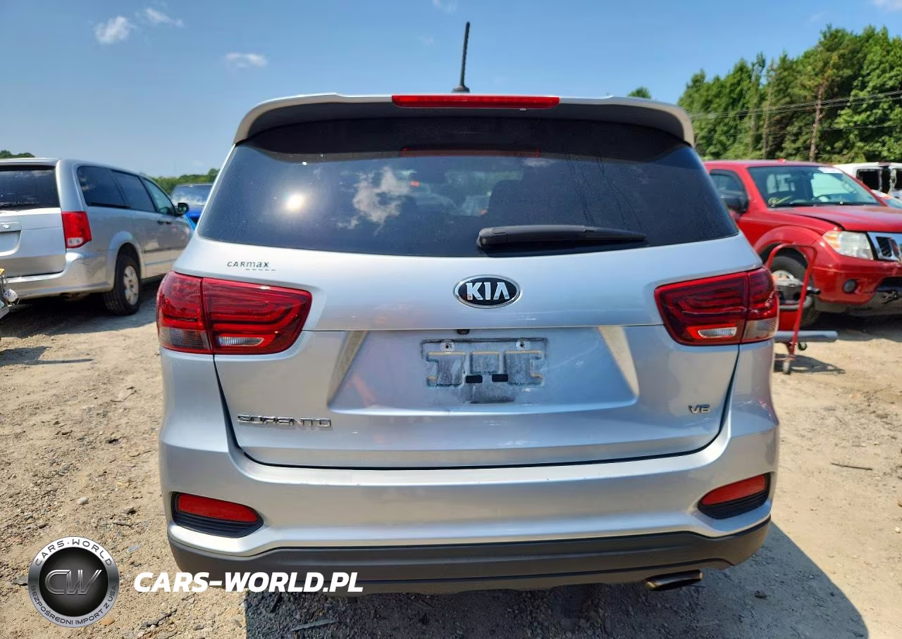2019 Kia Sorento VIN:5XYPG4A51KG570582 - 6