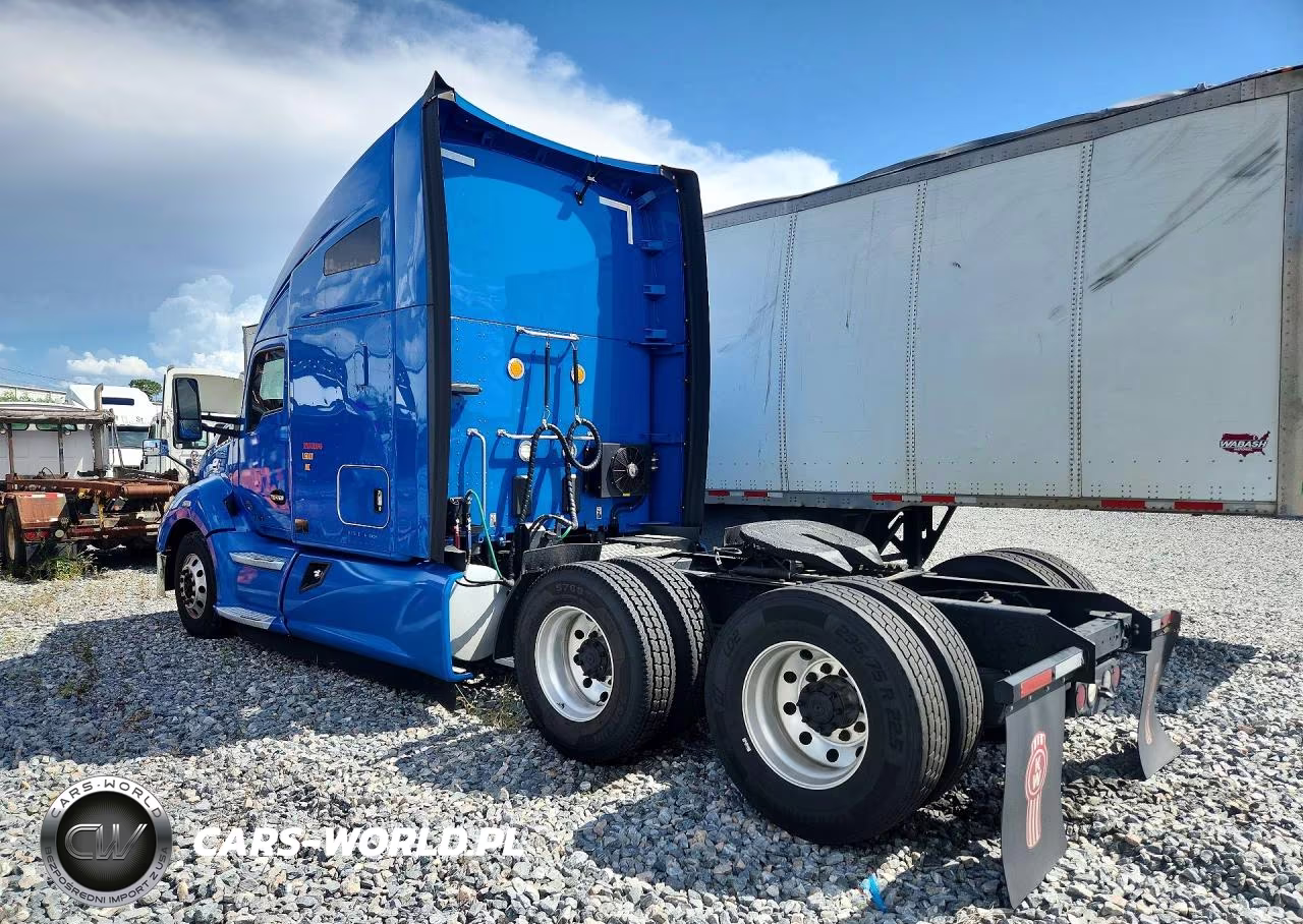 2020 Kenworth Constructi - Semi Truck VIN:1XKYDP9X8LJ303787 - 2