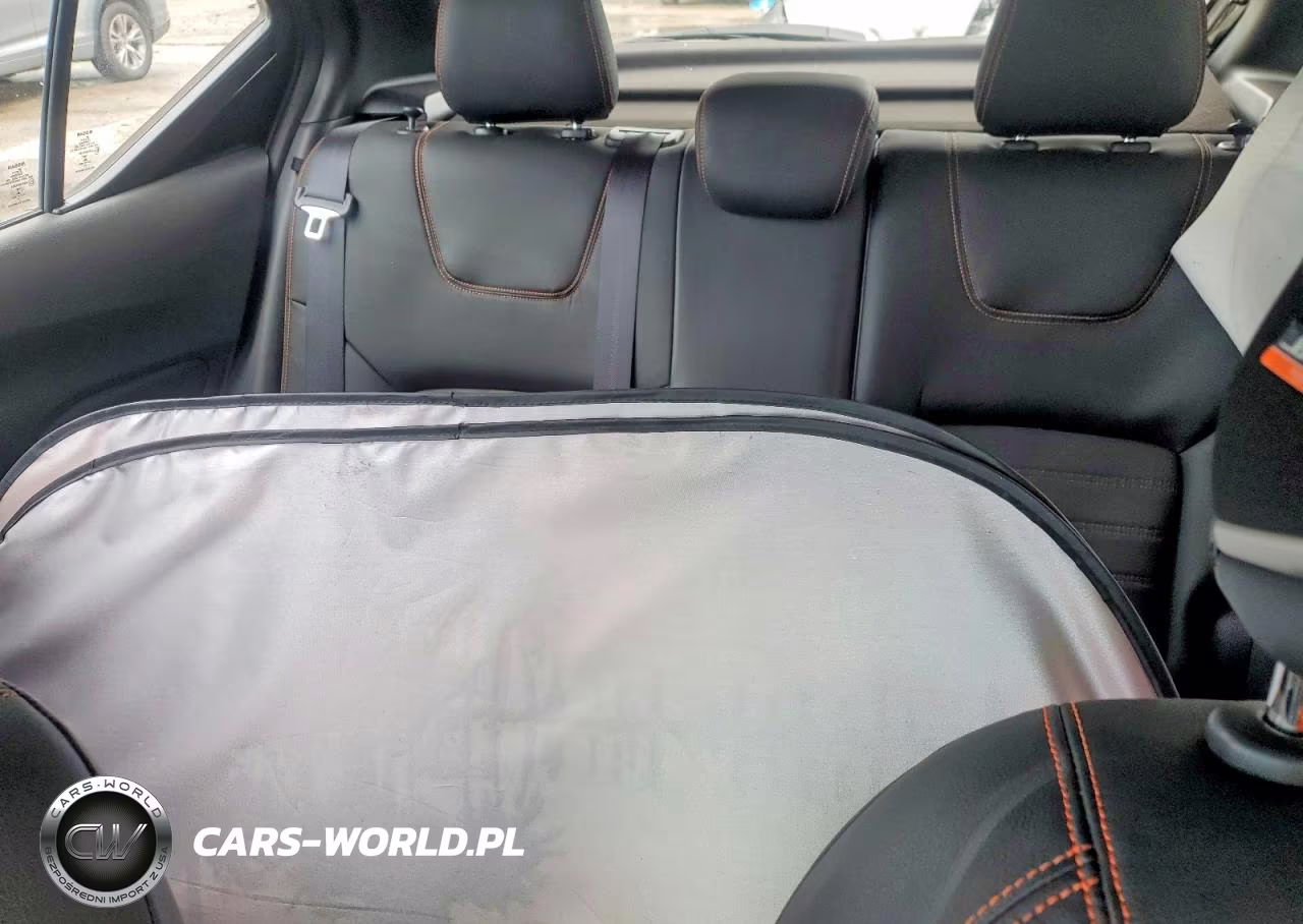 2019 Nissan Kicks Sr VIN:3N1CP5CU3KL512588 - 10